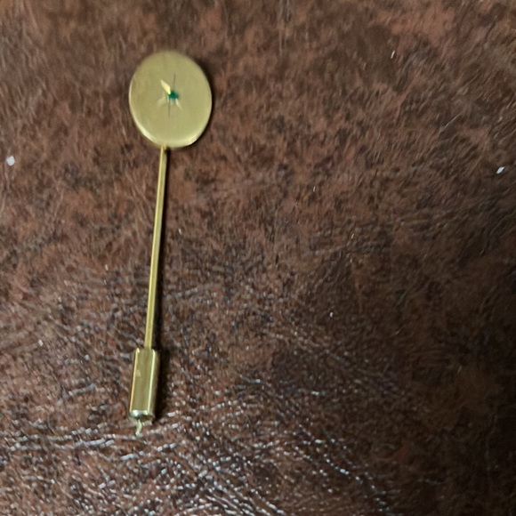 Vintage stick pin with emerald - Picture 4 of 5